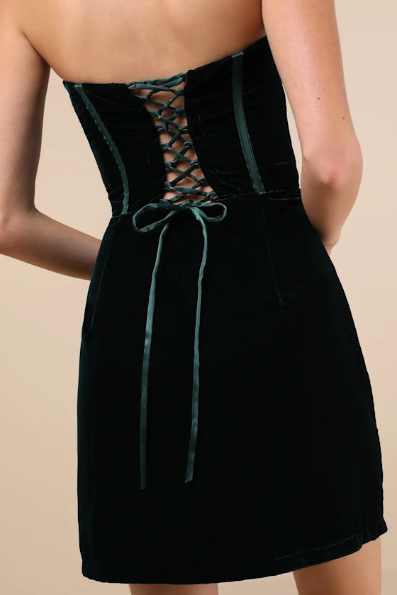 Vestidos formales de mujer Weitese, vestidos mini favoritos de terciopelo esmeralda, bustier, sin tirantes y sin mangas, tiendas de vestidos de fiesta.